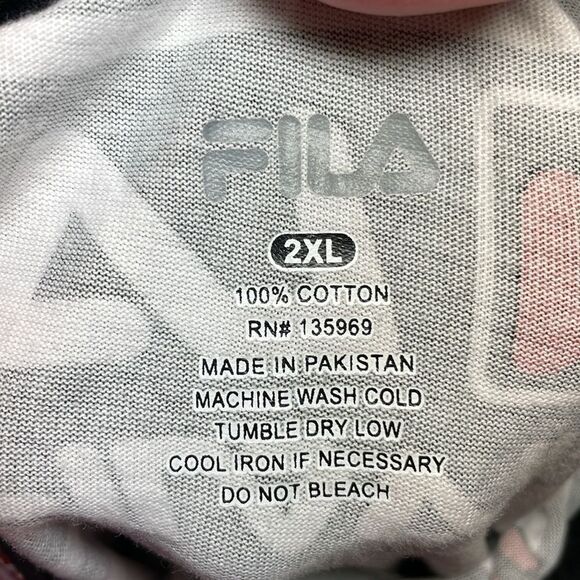 Fila all over Logo T-Shirt, black Tee, 2XL - Picture 3 of 4